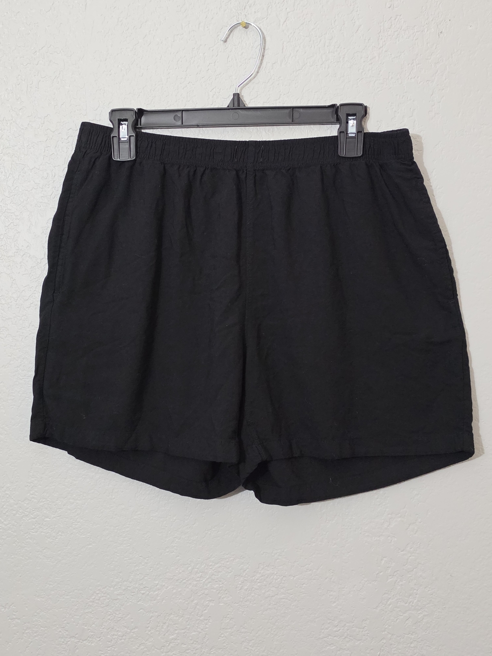 Uniqlo Lightweight Black High-Waist Elastic Shorts Flowy Pockets Womens Large